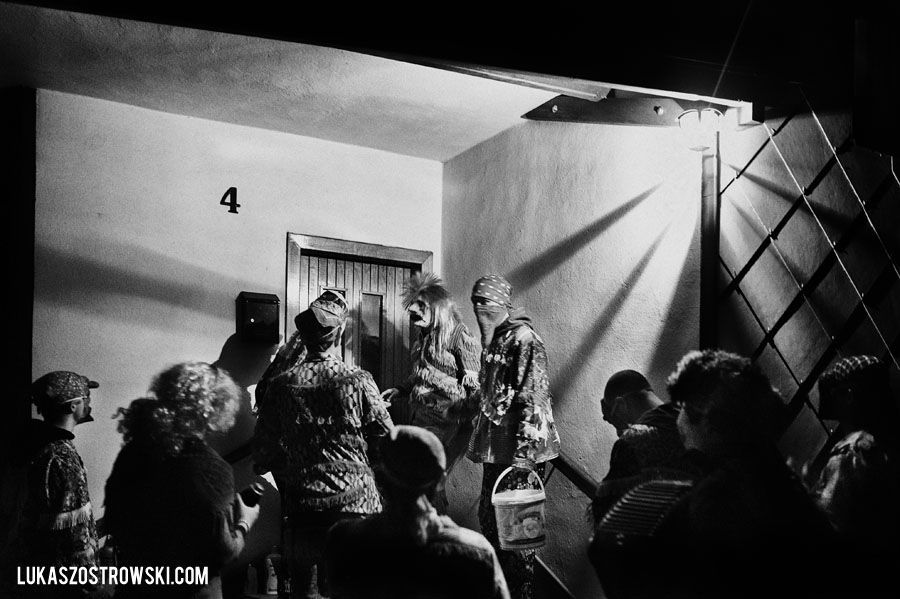 2 tradycyjny lany poniedziałek, lany poniedziałek, reportaż z lanego poniedziałku, lany poniedziałek zdjęcia, smiergust