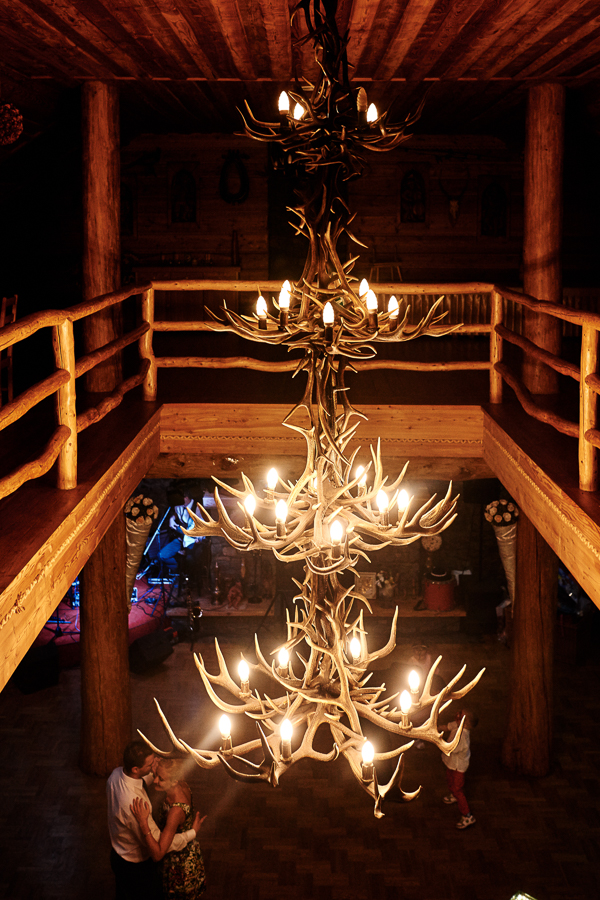 zdjęcia ślubne Wadowice, karczma znijar, fotograf ślubny wadowice, fotograf na ślub wadowice, reportaż ślubny Wadowice