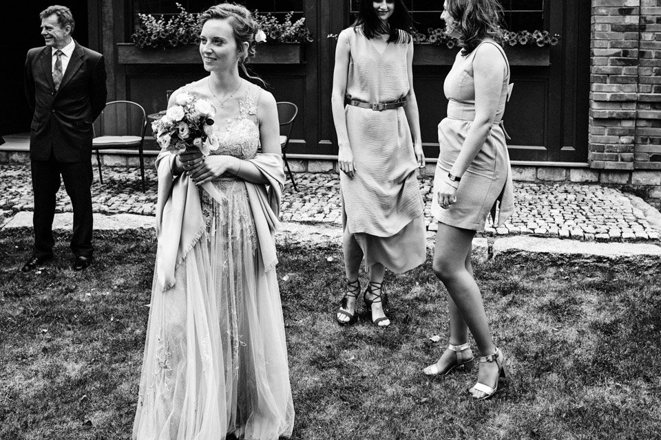 rustykalne wesele w folwarku, rustykalne wesele, wesele boho, ceremonia cywilna w plenerze, ceremonia w plenerze, reportaż ślubny, łukasz ostrowski