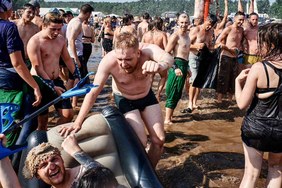 woodstock poland rock 2018, przystanek woodstock, zdjęcia woodstock, festiwal poland rock, zdjęcia z woodstocka, woodstock błoto, miłość
