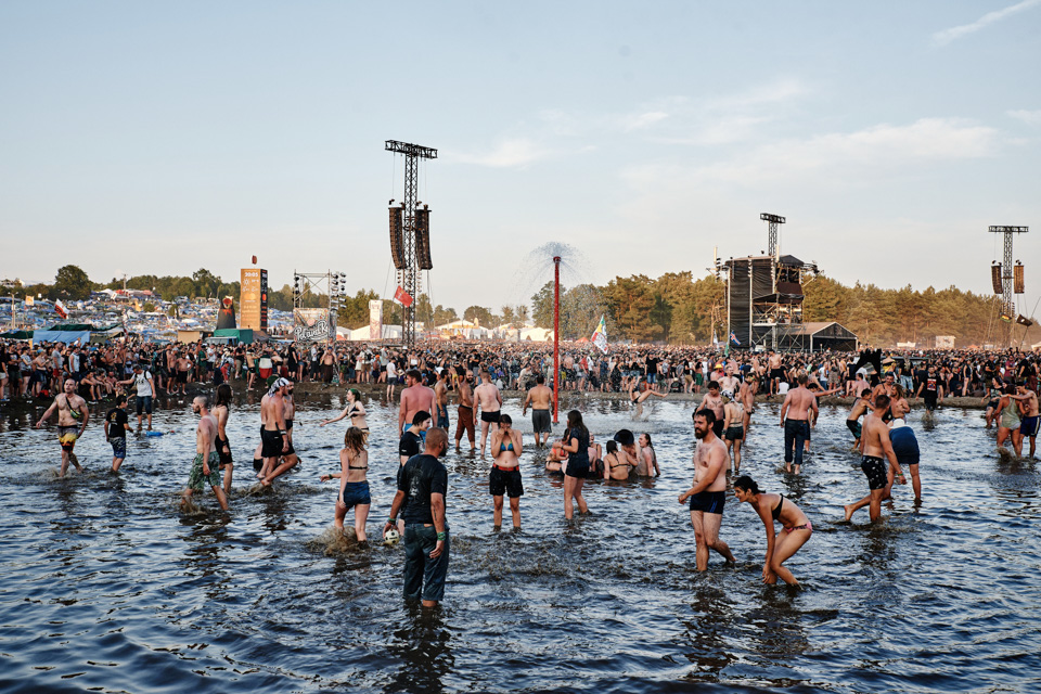 woodstock poland rock 2018, przystanek woodstock, zdjęcia woodstock, festiwal poland rock, zdjęcia z woodstocka, woodstock błoto, miłość