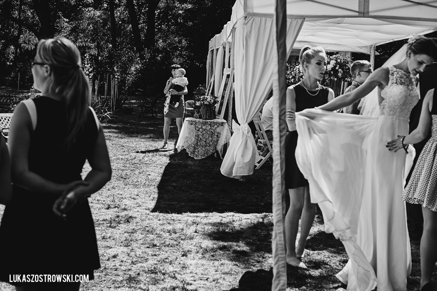 Pałac Czarny Las ślub w plenerze, ceremonia w plenerze, wesele plenerowe, slow wedding, Pałac czarny las woźniki, 