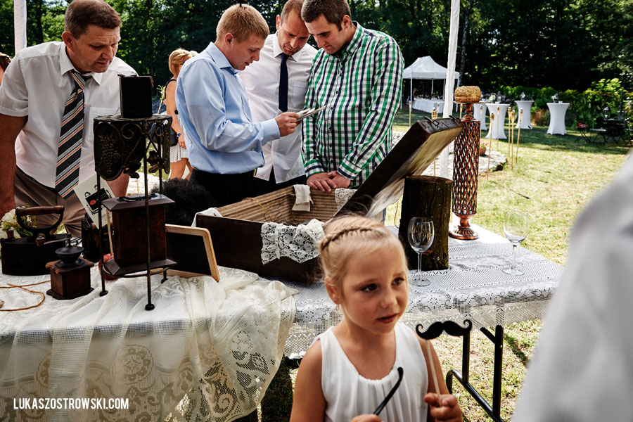 Pałac Czarny Las ślub w plenerze, ceremonia w plenerze, wesele plenerowe, slow wedding, Pałac czarny las woźniki, 