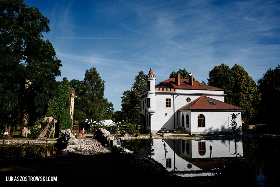Pałac Czarny Las ślub w plenerze, ceremonia w plenerze, wesele plenerowe, slow wedding, Pałac czarny las woźniki, 